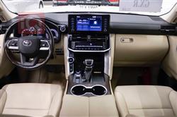 تۆیۆتا لاند کروزەر